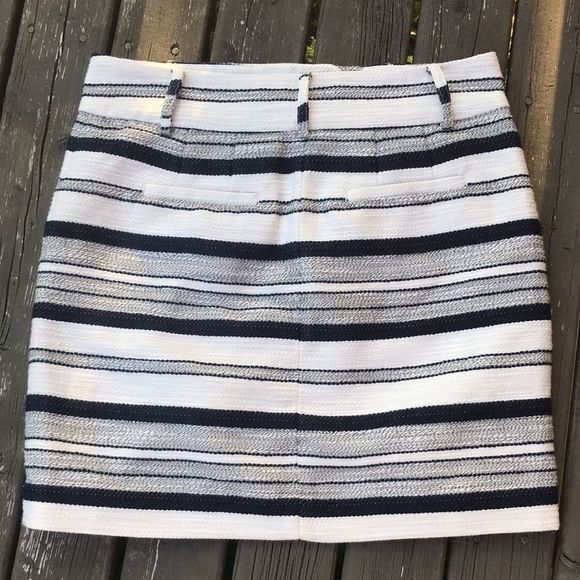 LOFT Textured White Navy Striped A-Line Skirt - Picture 7 of 10